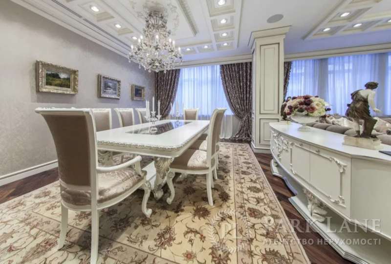 В Киеве продают VIP-квартиру за 40 миллионов: комильфо или "пшонка-стиль"?