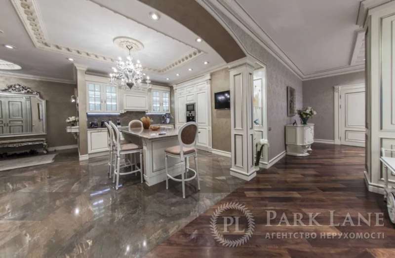 В Киеве продают VIP-квартиру за 40 миллионов: комильфо или "пшонка-стиль"?