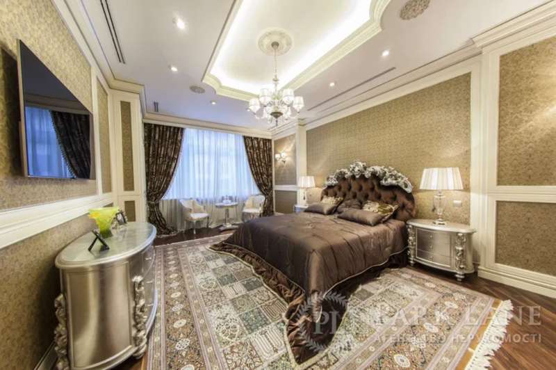 В Киеве продают VIP-квартиру за 40 миллионов: комильфо или "пшонка-стиль"?