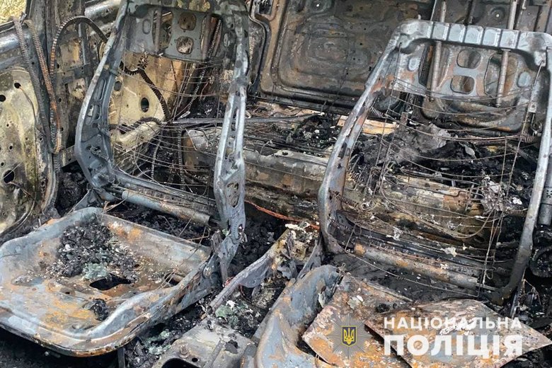 Убийство в Черкассах: полиция нашла автомобиль, на котором мог убегать киллер 03 Убийство в Черкассах: полиция нашла автомобиль, на котором мог убегать киллер 03