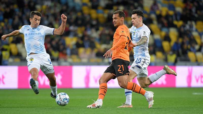 Карлос Де Пена имел шанс забить гол