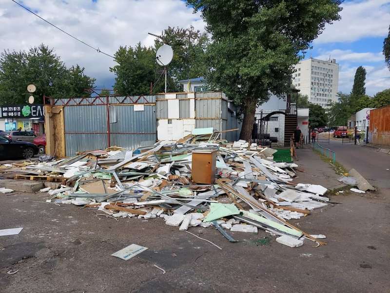 В Киеве полностью "зачистили" рынок "Юность": эпоха канула в Лету (фото)