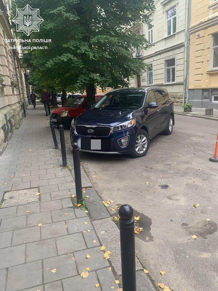 Силоміць заштовхав в авто і рушив: курйозні подробиці викрадення жінки у Львові Силоміць заштовхав в авто і рушив: курйозні подробиці викрадення жінки у Львові dqxikeidqxitkant