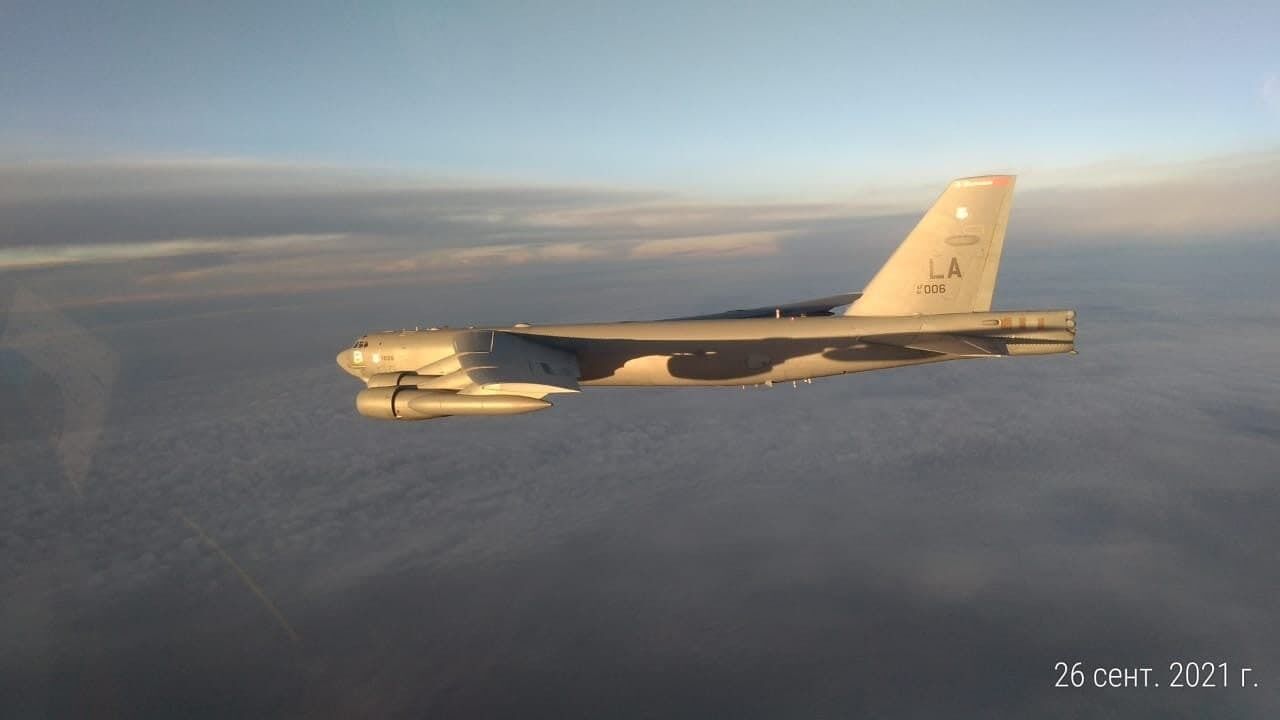 В-52Н ВВС США, который якобы приблизился к границе РФ dqxikeidqxiqqeant