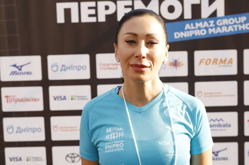 В Днепре свыше 3 тыс. бегунов приняли участие в "Almaz Group Dnipro Marathon" dqxikeidqxitkant