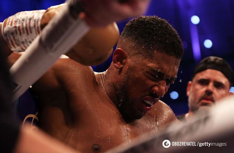 Джошуа проиграл три чемпионских пояса. dqxikeidqxitkant