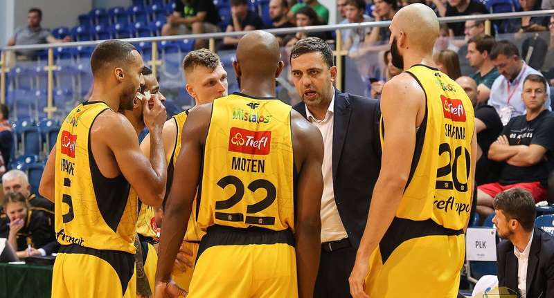 "Трефл Сопот" выиграл первую половину dqxikeidqxitkant