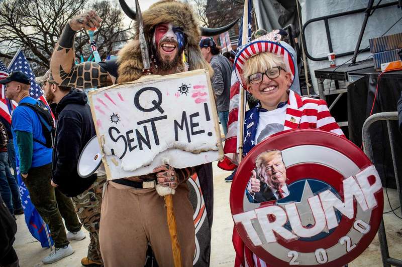 <b>Антивакцинаторы верят в чипирование и уничтожение «восьмого гена человека».</b> Рассказываем, почему возникают эти странные теории и как в этом виновато государство - Заборона gettyimages 1297805096 scaled - <b>Антивакцинаторы верят в чипирование и уничтожение «восьмого гена человека».</b> Рассказываем, почему возникают эти странные теории и как в этом виновато государство - Заборона dqxikeidqxitkant