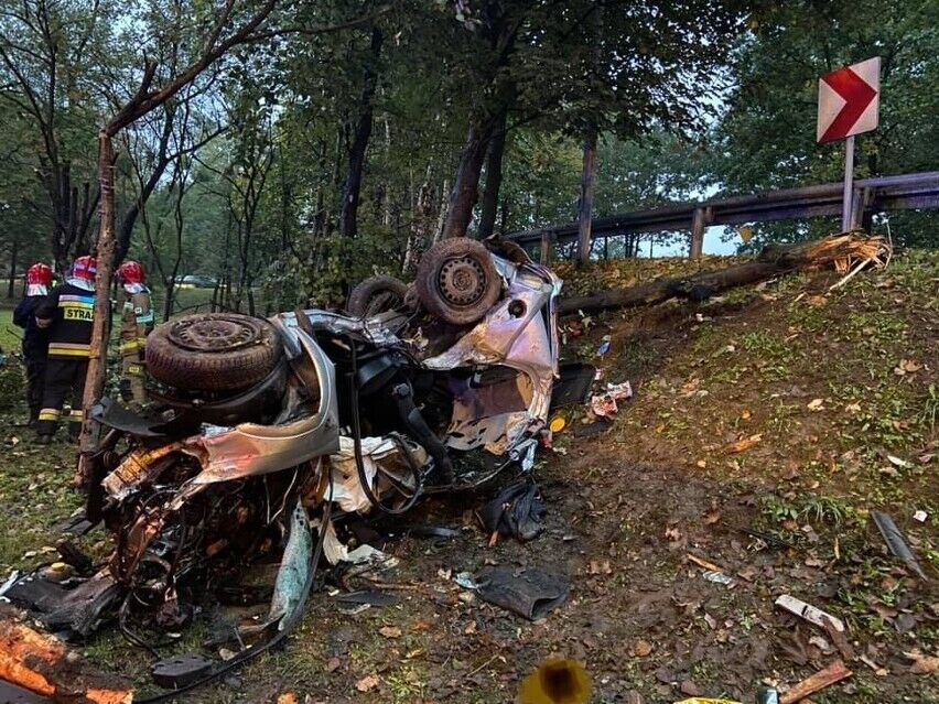 Машина превратилась в груду металла dqxikeidqxiqqeant