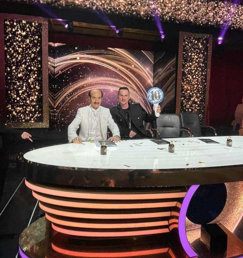 Григорій Чапкіс з сином за суддівським столом Григорій Чапкіс з сином за суддівським столом