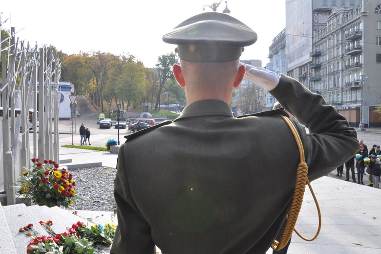 В Киеве почтили память погибших за свободу и независимость Украины 31