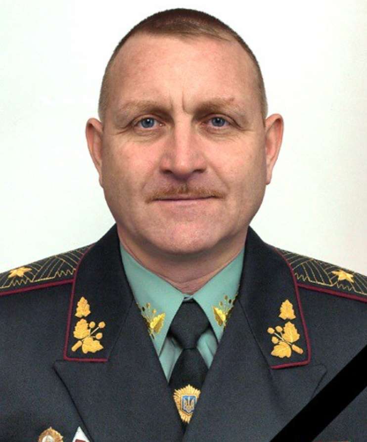 Мемориальную доску памяти Героя Украины Кульчицкого открыли в гимназии Дрогобыча 01 Мемориальную доску памяти Героя Украины Кульчицкого открыли в гимназии Дрогобыча 01 dqxikeidqxitkant