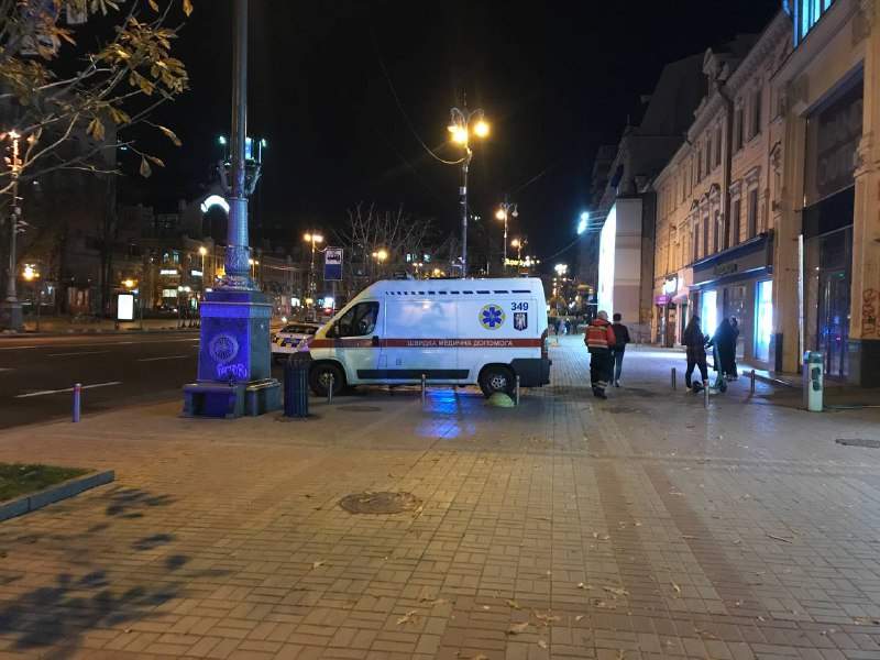 Стрілянина на Хрещатику: у барі в центрі Києва поранили людину dqxikeidqxiqqeant
