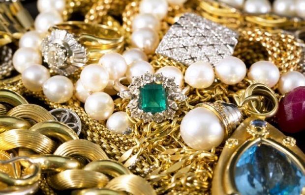 Воры охотятся за деньгами и украшениями. dqxikeidqxiqqeant