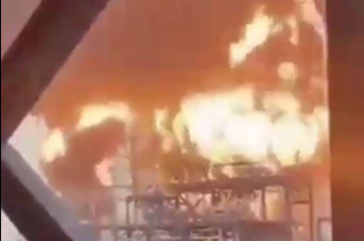 Огонь вспыхнул на одном из блоков.