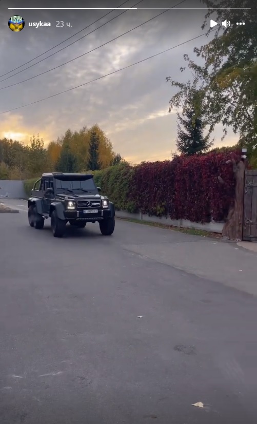 Усик купил себе элитный внедорожник за 30 млн после победы над Джошуа dqxikeidqxitkant