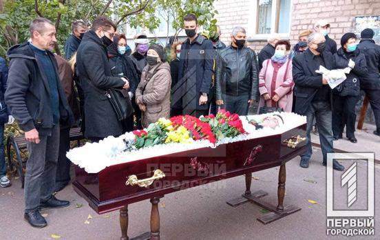 Попрощалися з братом мера Павлова dqxikeidqxitkant