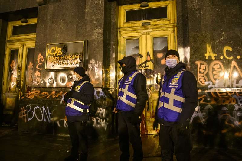 <b>В моей жизни встретилась полиция — что делать?</b> Редакция Забороны про истории из жизни, в которых фигурировали правоохранители - Заборона gettyimages 1231847721 - <b>В моей жизни встретилась полиция — что делать?</b> Редакция Забороны про истории из жизни, в которых фигурировали правоохранители - Заборона