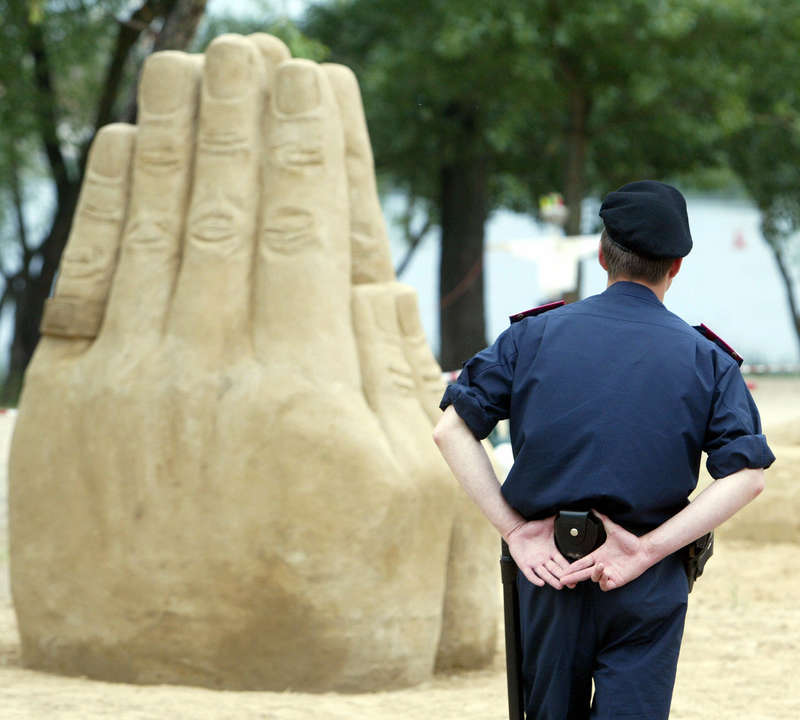 <b>В моей жизни встретилась полиция — что делать?</b> Редакция Забороны про истории из жизни, в которых фигурировали правоохранители - Заборона gettyimages 50998711 - <b>В моей жизни встретилась полиция — что делать?</b> Редакция Забороны про истории из жизни, в которых фигурировали правоохранители - Заборона