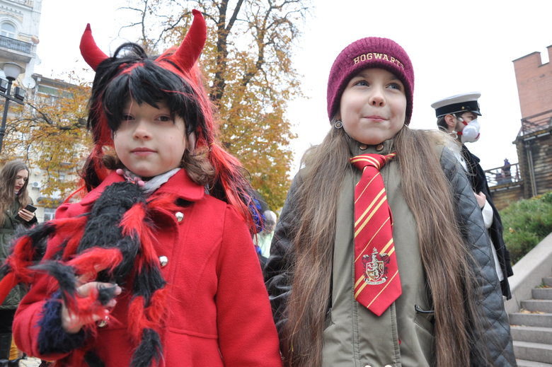 Парад зомби накануне праздника Хэллоуин прошел в центре Киева 16