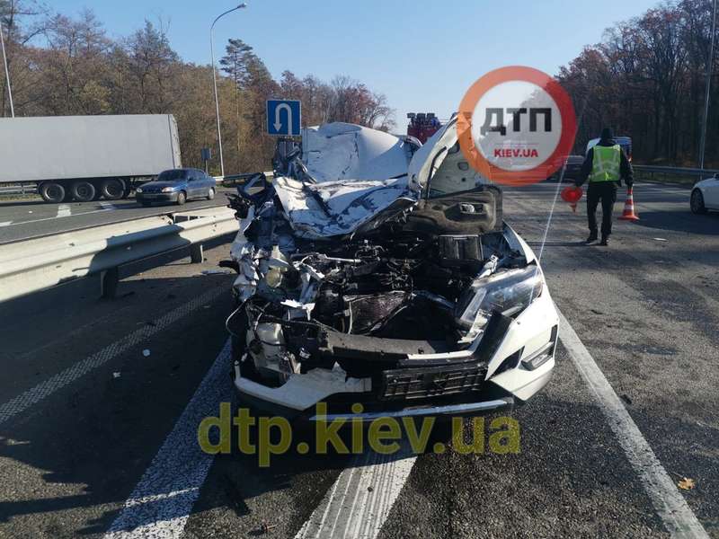ДТП под Киевом. Фото: telegram/dtp.kiev.ua dqxikeidqxitkant