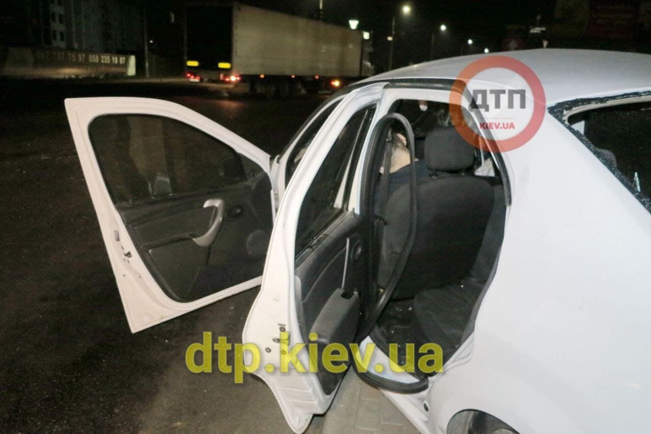 Водитель легковушки получил несовместимые с жизнью травмы