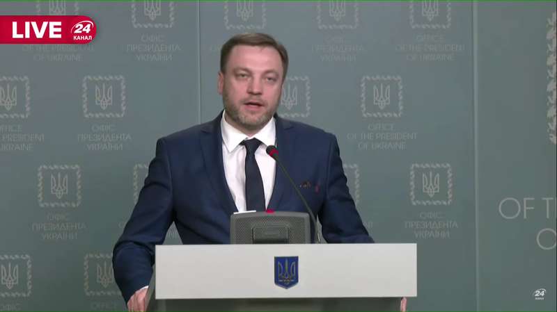 Денис Монастырский на брифинге dqxikeidqxiqqeant