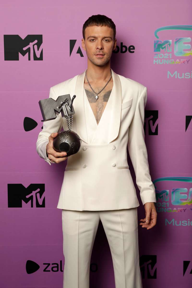 Макс Барських dqxikeidqxiqqeant