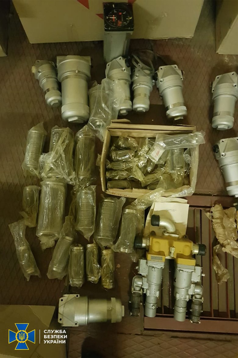 Контрразведка СБУ ликвидировала канал незаконного вывоза из Украины авиационных комплектующих военного назначения 02