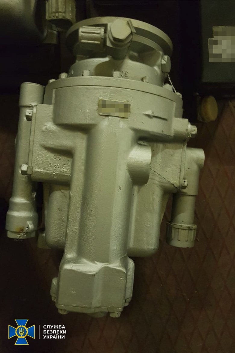 Контрразведка СБУ ликвидировала канал незаконного вывоза из Украины авиационных комплектующих военного назначения 06