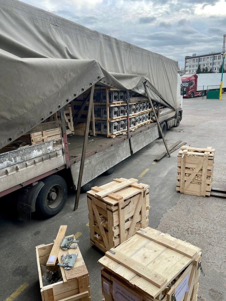 Киевские таможенники остановили 6 тонн оборудования подсанкционного предприятия из России 01 dqxikeidqxitkant