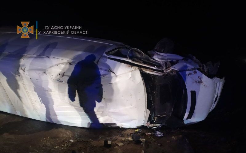 Ford Transit перевернулся на трассе dqxikeidqxiqqeant