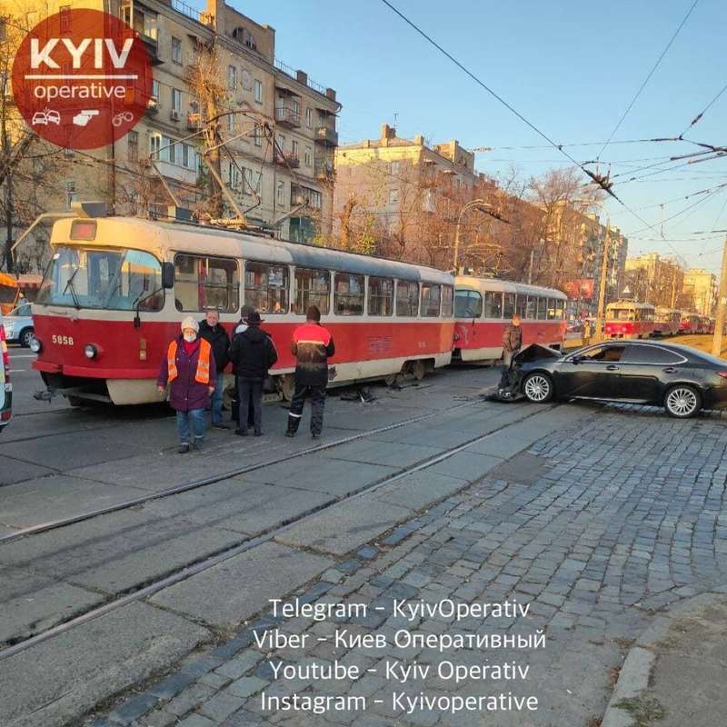 Информации о пострадавших не поступало.