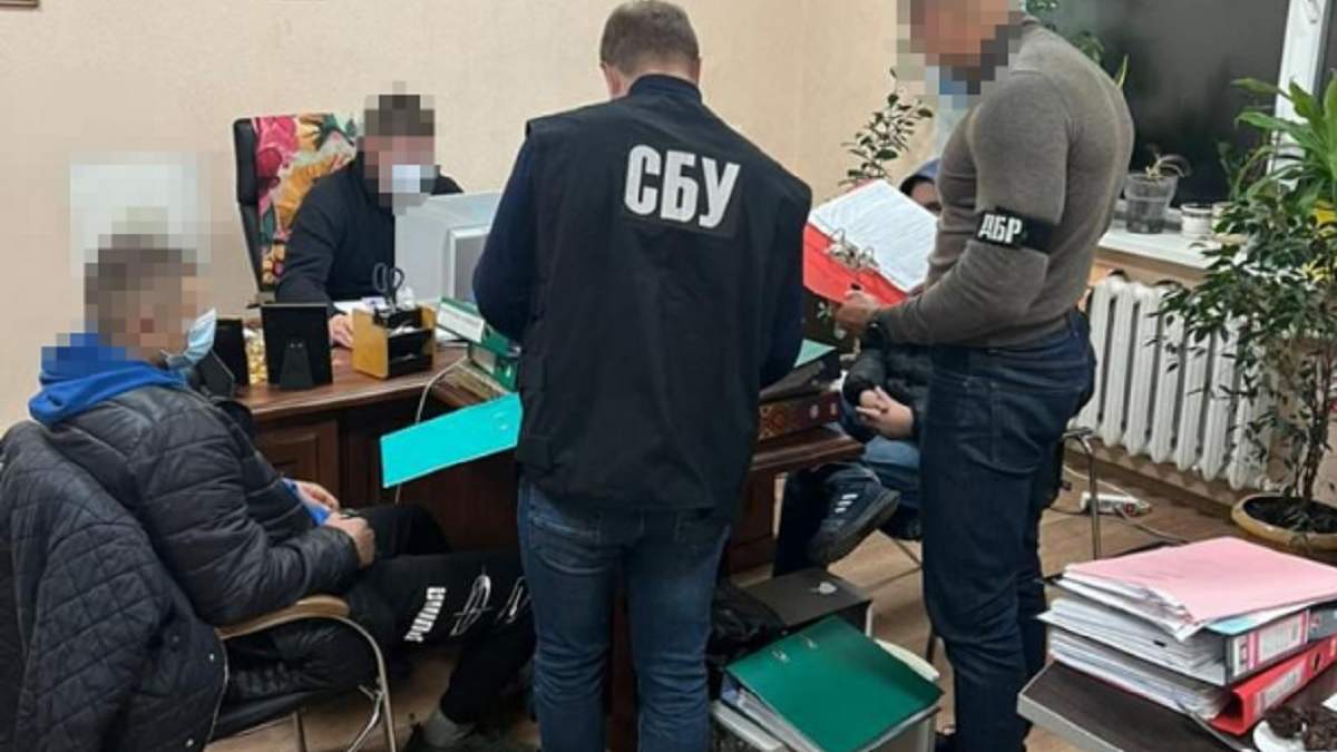 Правоохранители разоблачили мощный конвертцентр dqxikeidqxitkant