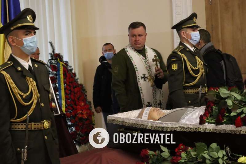 В Киеве простились с экс-командующим Сухопутных войск ВСУ dqxikeidqxiqqeant