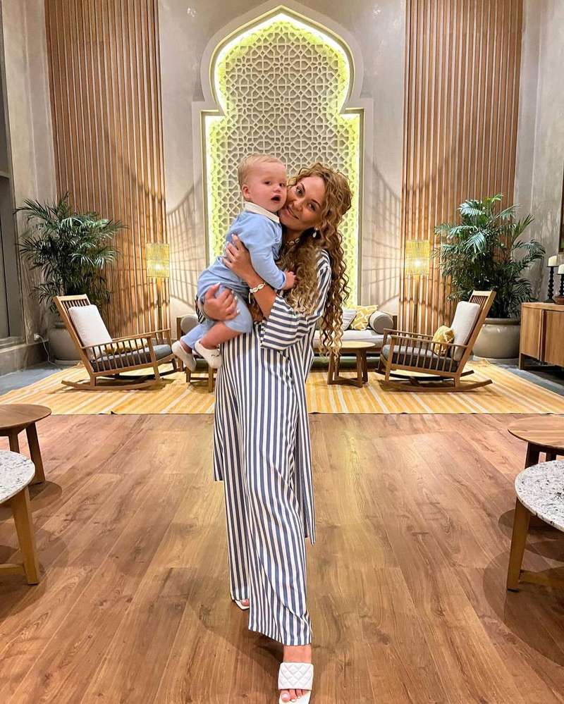 "Возле самолета ждала полиция": звезда "Квартала 95" устроила скандал во время перелета