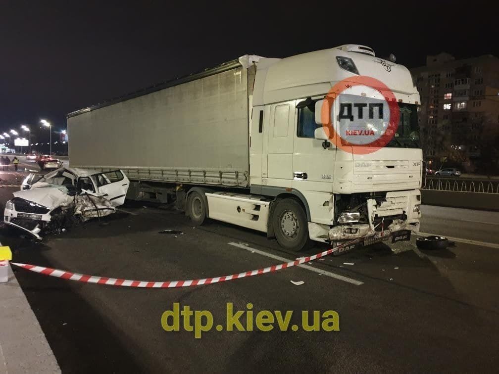 В результате ДТП два человека оказались в реанимации