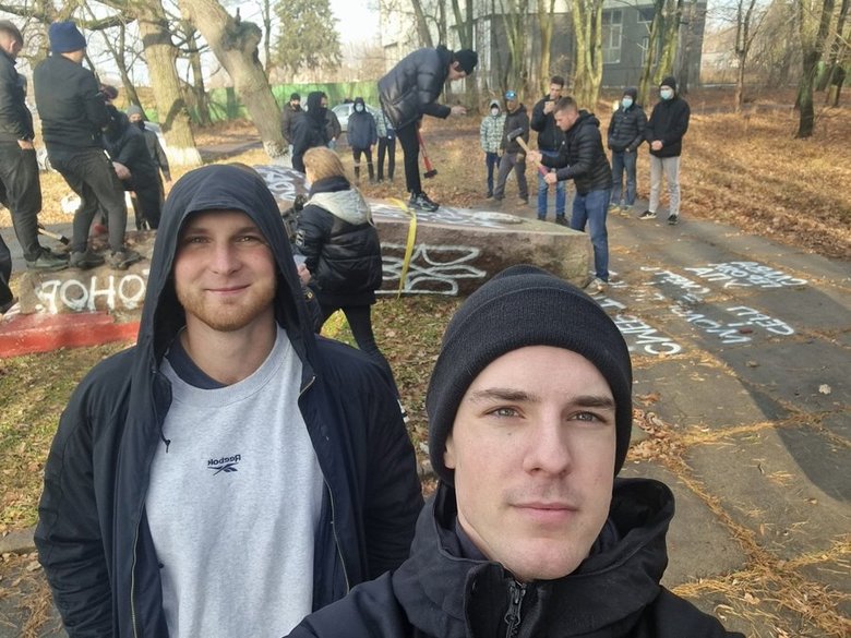 Памятный знак полку НКВД снесли в Киевской области 02 dqxikeidqxiqqeant