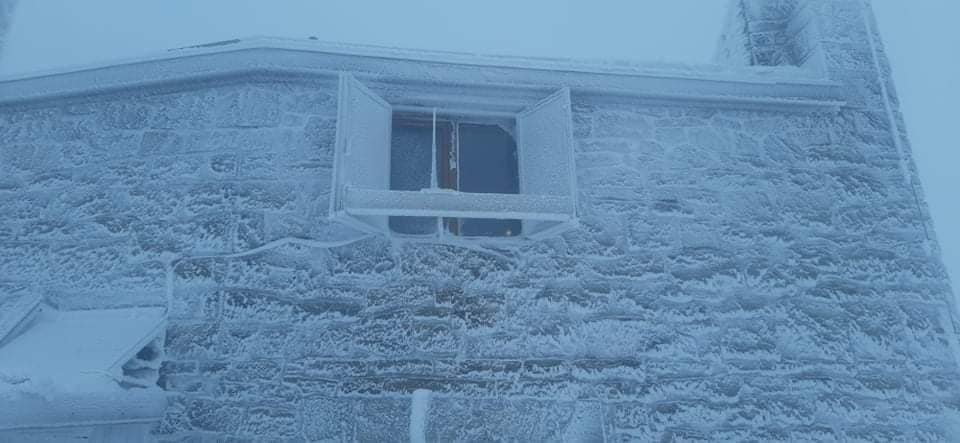 Рятувальники запалили свічку у пам’ять про жертв голодоморів dqxikeidqxiqqeant