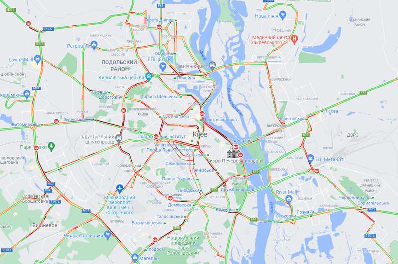 Движение в Киеве затруднено: столицу сковали пробки dqxikeidqxitkant