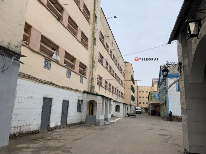 Территория СИЗО.