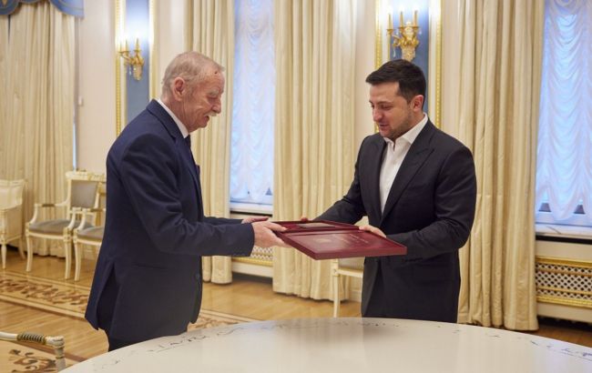 Зеленский дал звание Героя Украины композитору Игорю Покладу dqxikeidqxiqqeant
