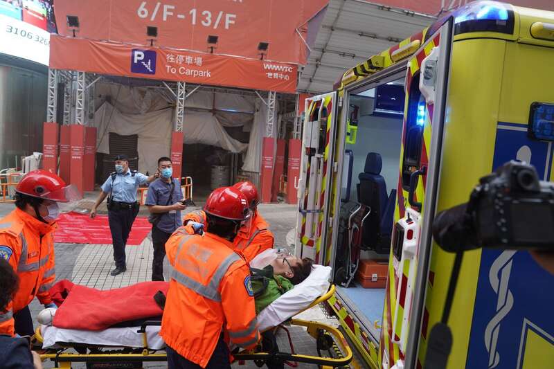 Их госпитализировали