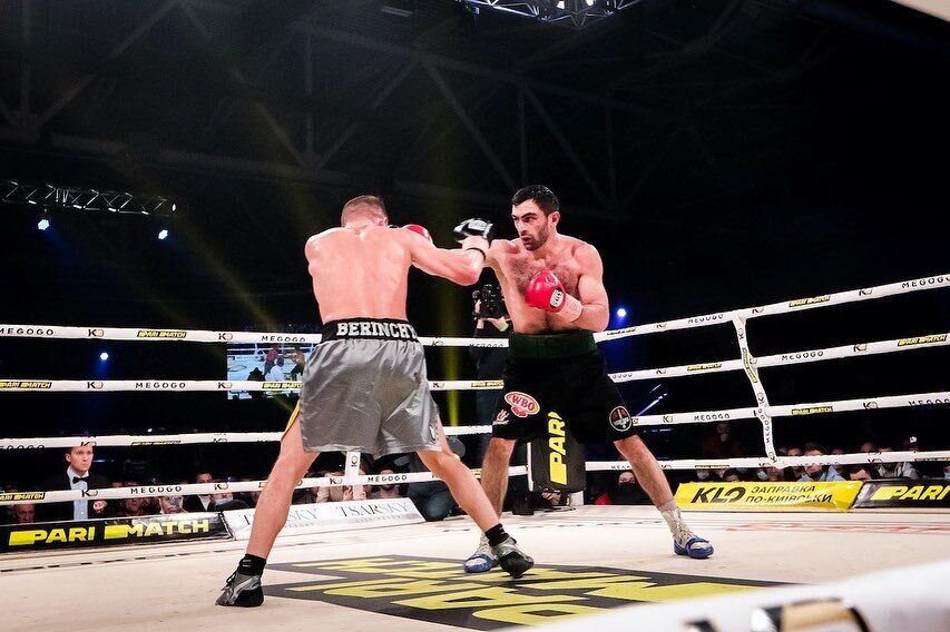 Чаниев уступил Беринчику по очкам. dqxikeidqxiqqeant