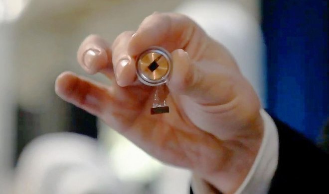 Міні-пристрій, розміром з невелику монету, заповнить простір видаленої частини черепа dqxikeidqxiqqeant