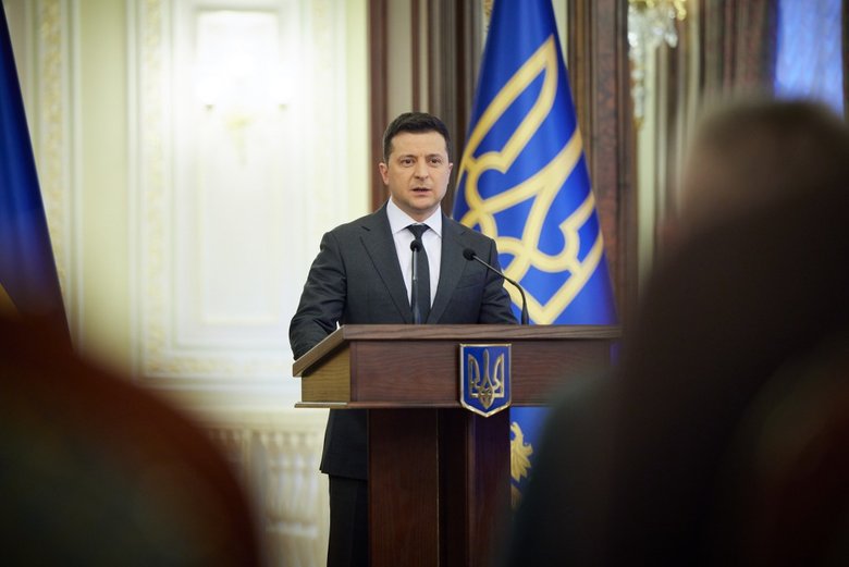 Зеленский встретился с семьями четырех военных, которым посмертно присвоено звание Героя Украины 02 Зеленский встретился с семьями четырех военных, которым посмертно присвоено звание Героя Украины 02 dqxikeidqxitkant