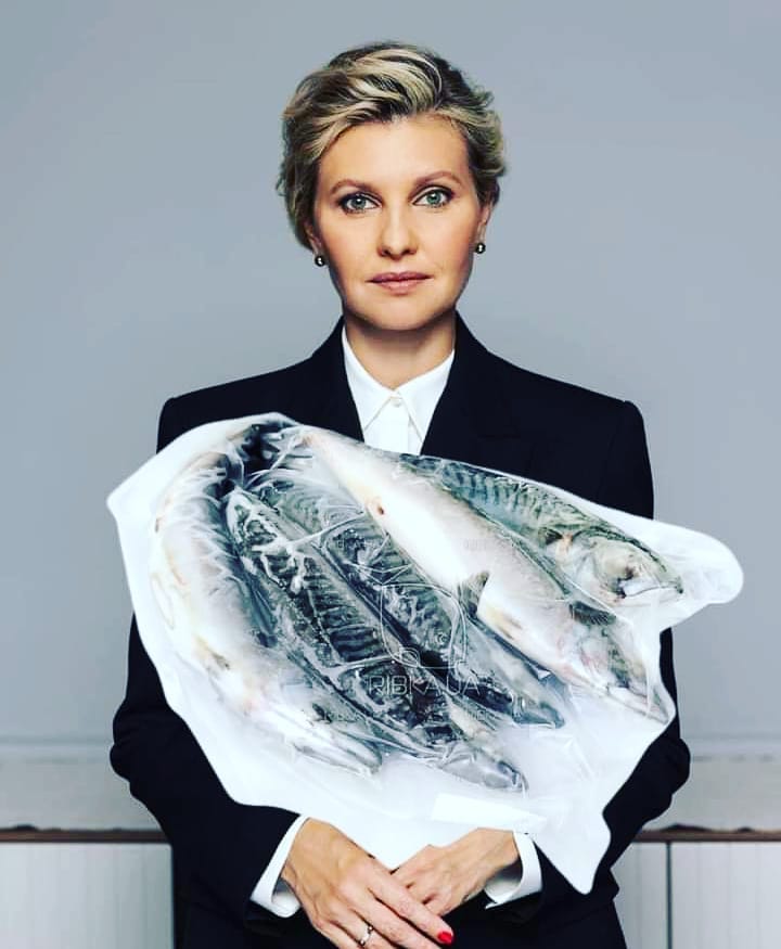 Возможно, это изображение (1 человек) dqxikeidqxiqqeant