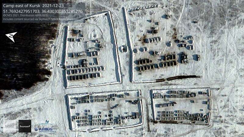 Опубликованы новые спутниковые снимки с доказательствами продолжающегося наращивания сил российской армии у границы с Украиной - 4 - изображение