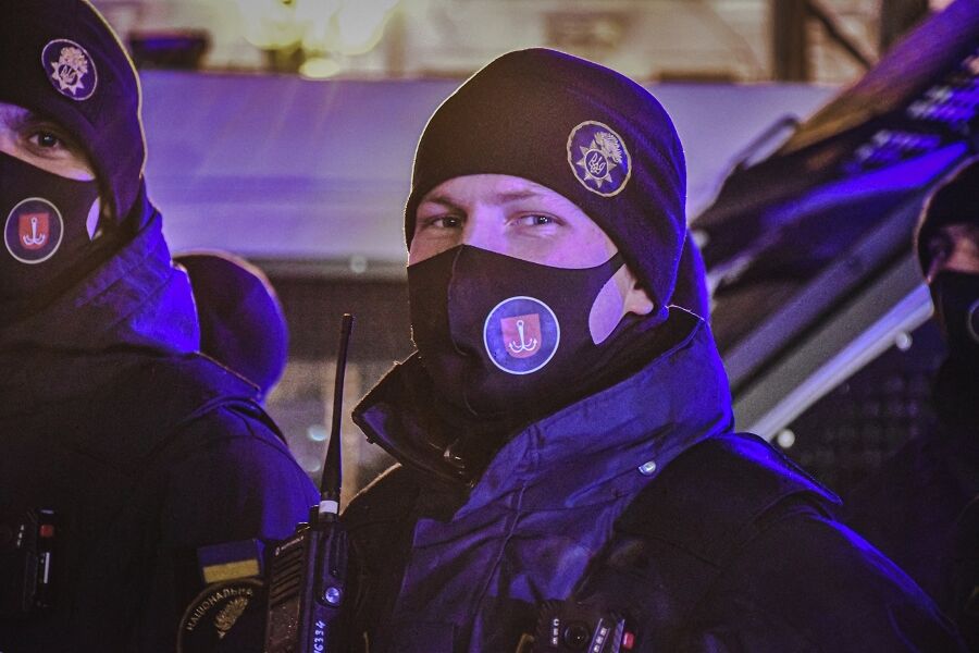 Свидетелями романтического события стали все присутствовавшие