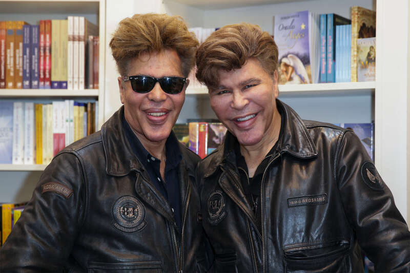 Григорий (слева) и Игорь Богдановы, 2015 год